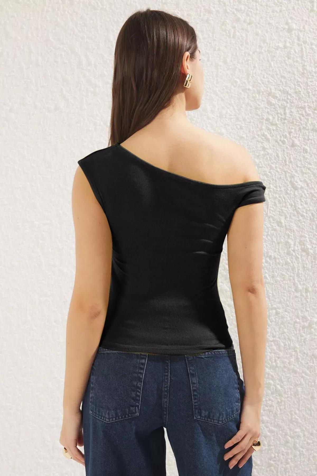 Black Asymmetric Drape Blouse, , large image number 4
