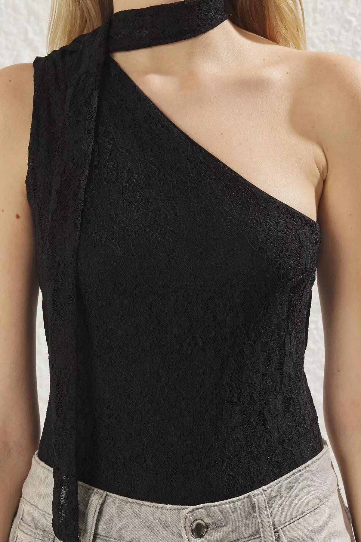 Black Lace Accessory Single Sleeve Bodysuit, , large image number 2