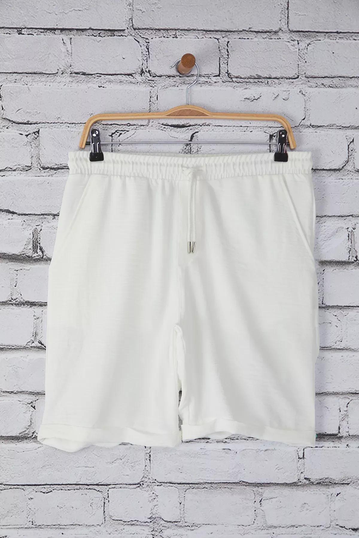 White Oversized Linen Shorts, , large image number 4
