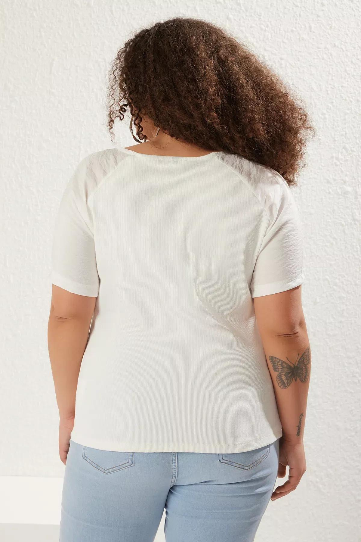 White Camisole Knit Blouse, White, large image number 4