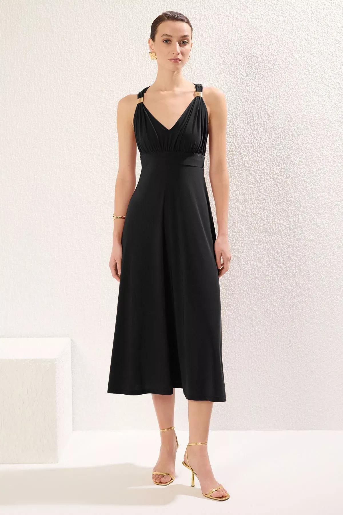 Black Slit Pleated Stretchy Dress, , large image number 4