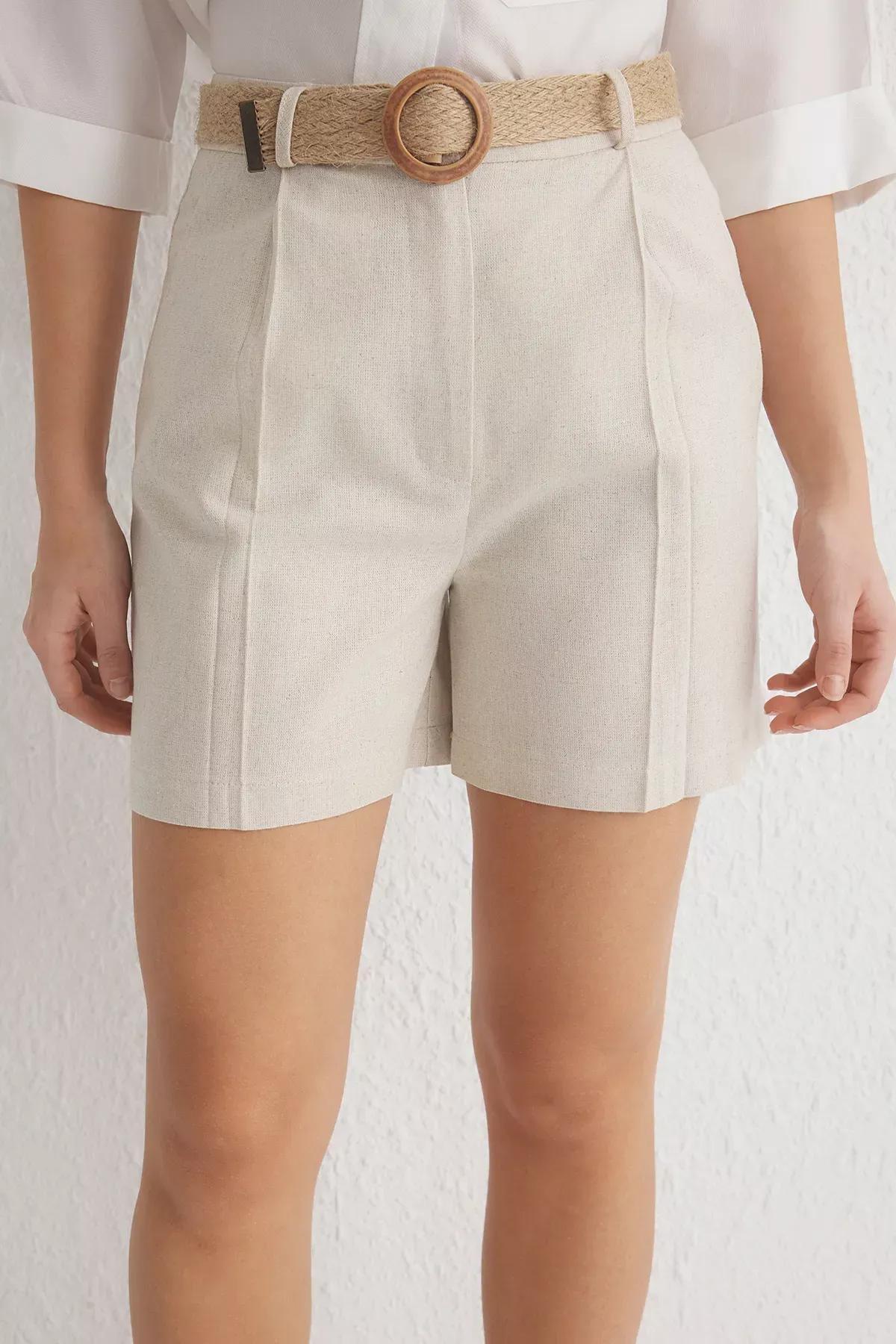 Beige Linen Belted Knee Length Shorts, , large image number 2