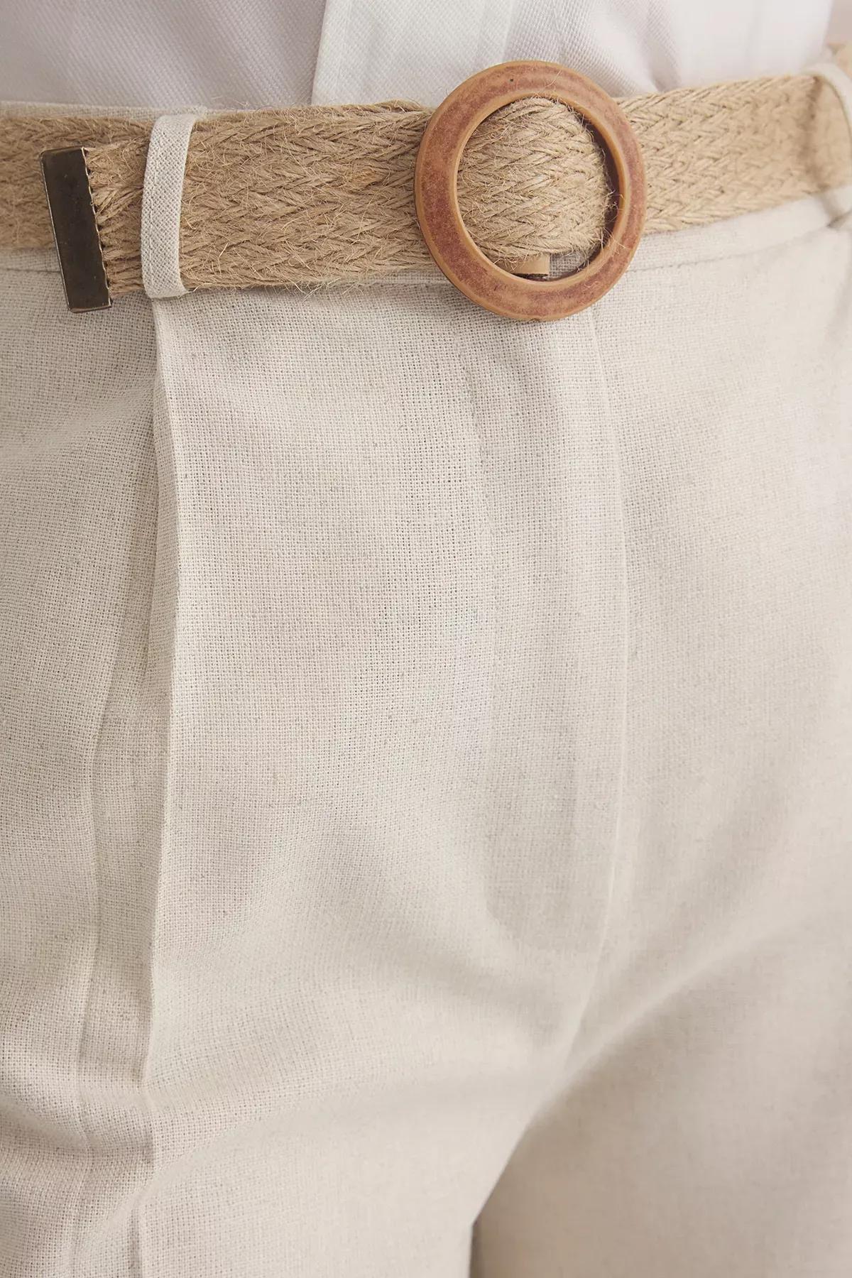 Beige Linen Belted Knee Length Shorts, , large image number 3