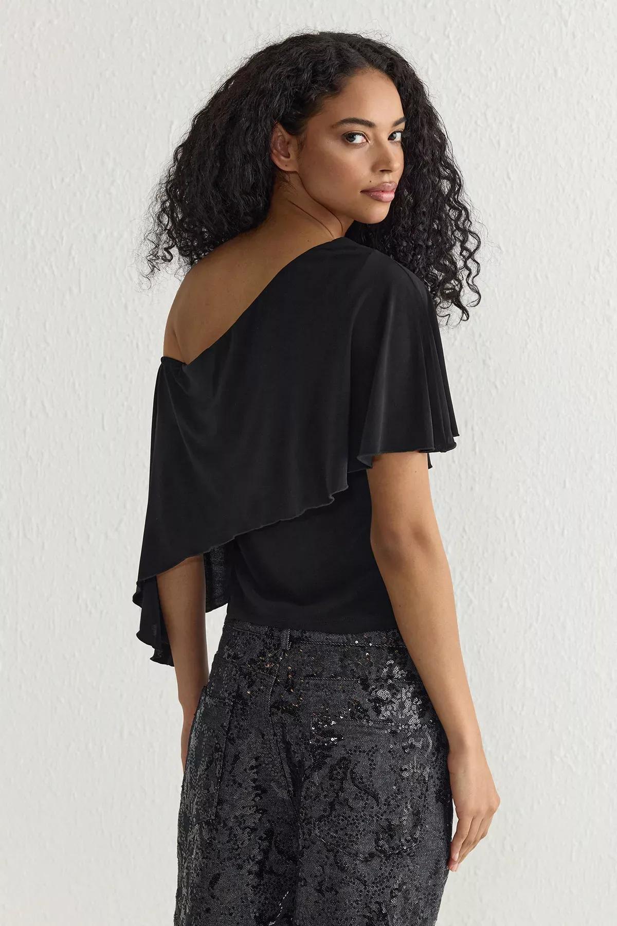 Black Asymmetric Cape Knit Blouse, , large image number 4