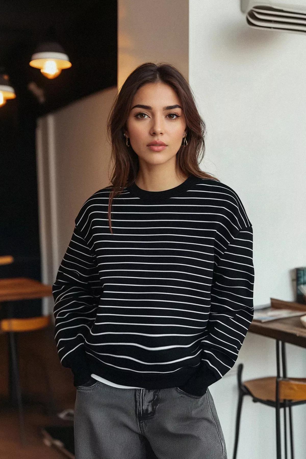 Black Striped Crew-Neck Sweatshirt, BLACK, large image number 0
