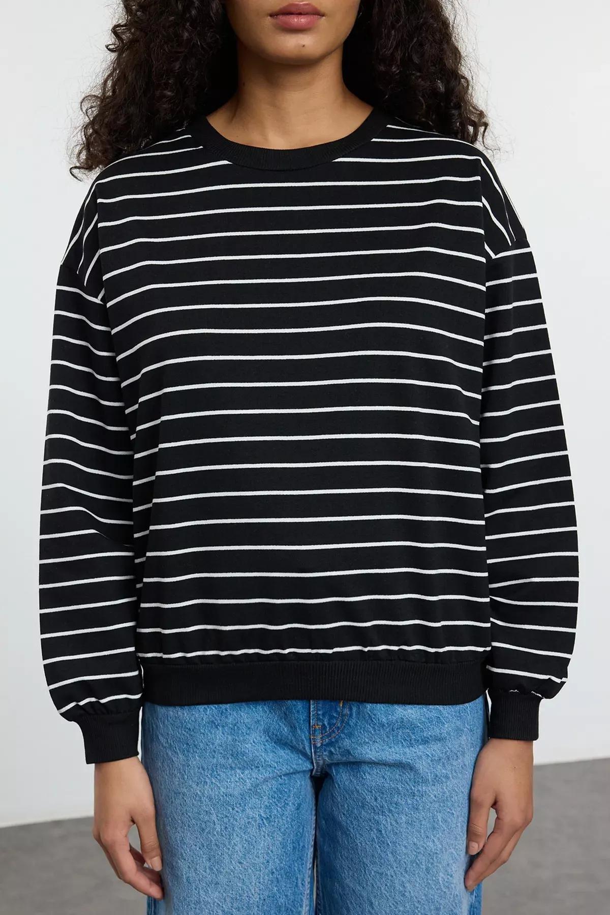 Black Striped Crew-Neck Sweatshirt, BLACK, large image number 4