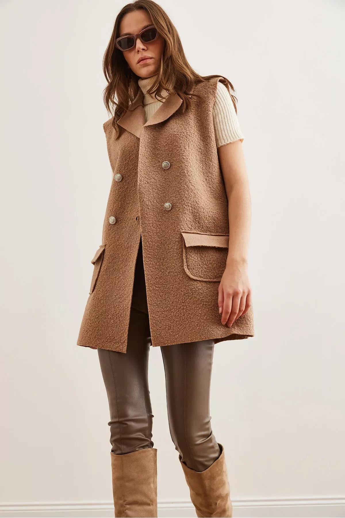 Camel Buttoned Boucle Vest, CAMEL, large image number 3