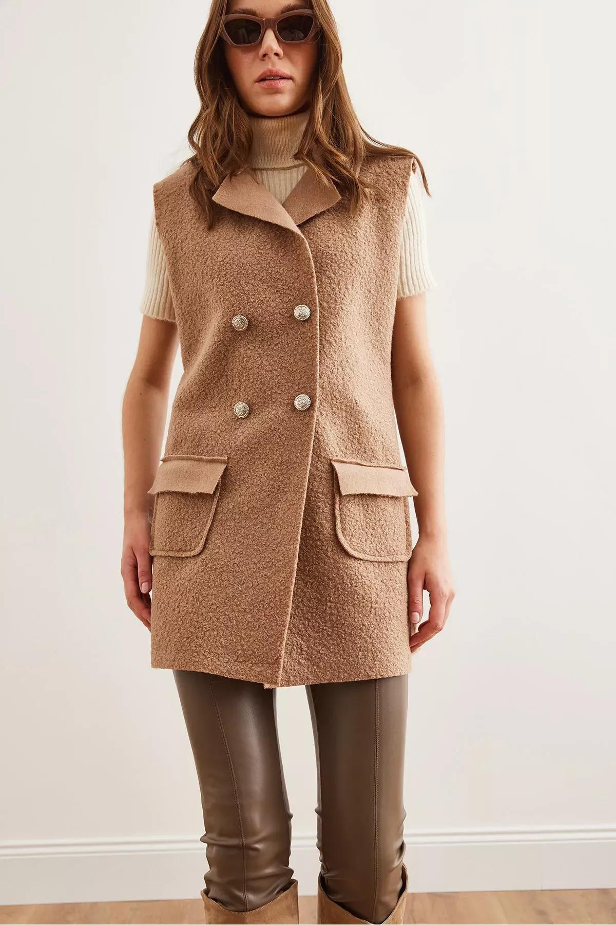 Camel Buttoned Boucle Vest, CAMEL, large image number 4