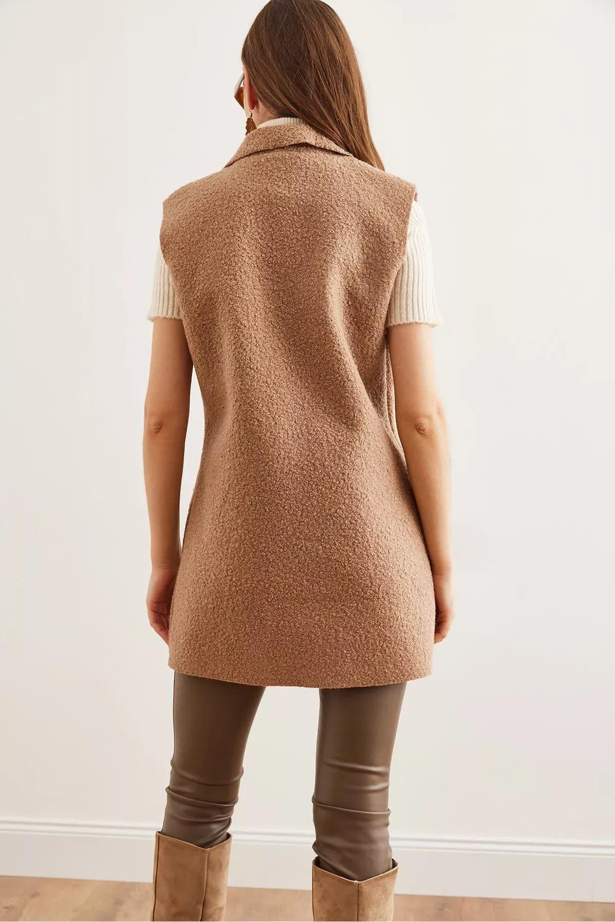 Camel Buttoned Boucle Vest, CAMEL, large image number 5