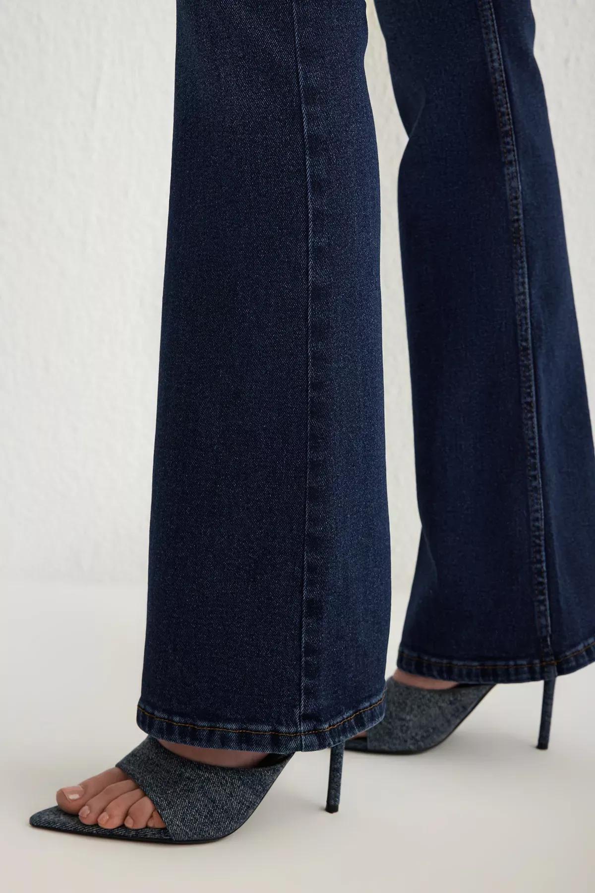 Blue High-Waist Flare Jeans, DARK BLUE, large image number 3