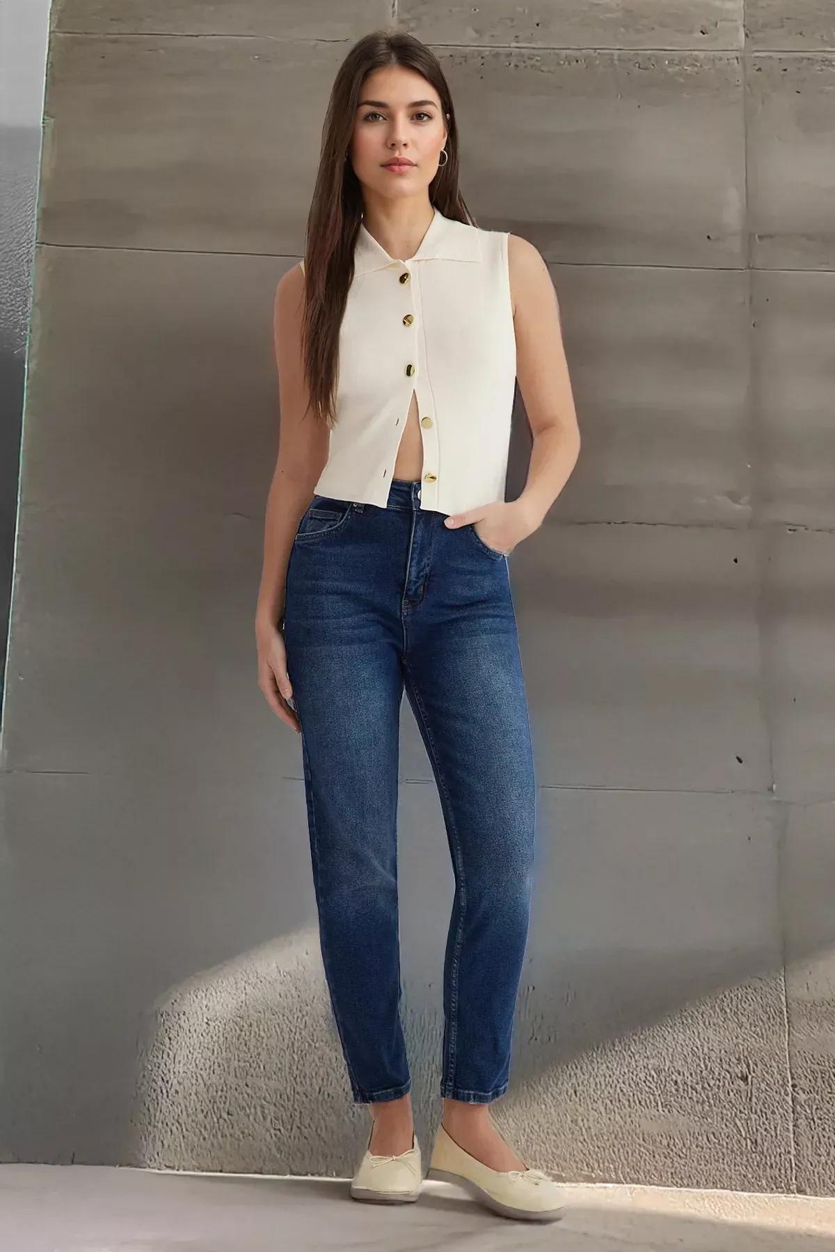 Blue Comfort Fit Mom Jeans, , medium