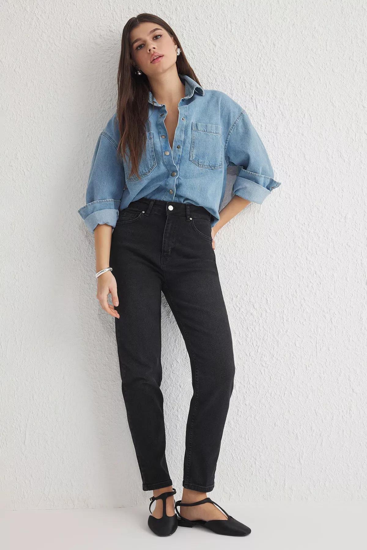 Black High-Waist Comfort Mom Jeans, , large image number 0