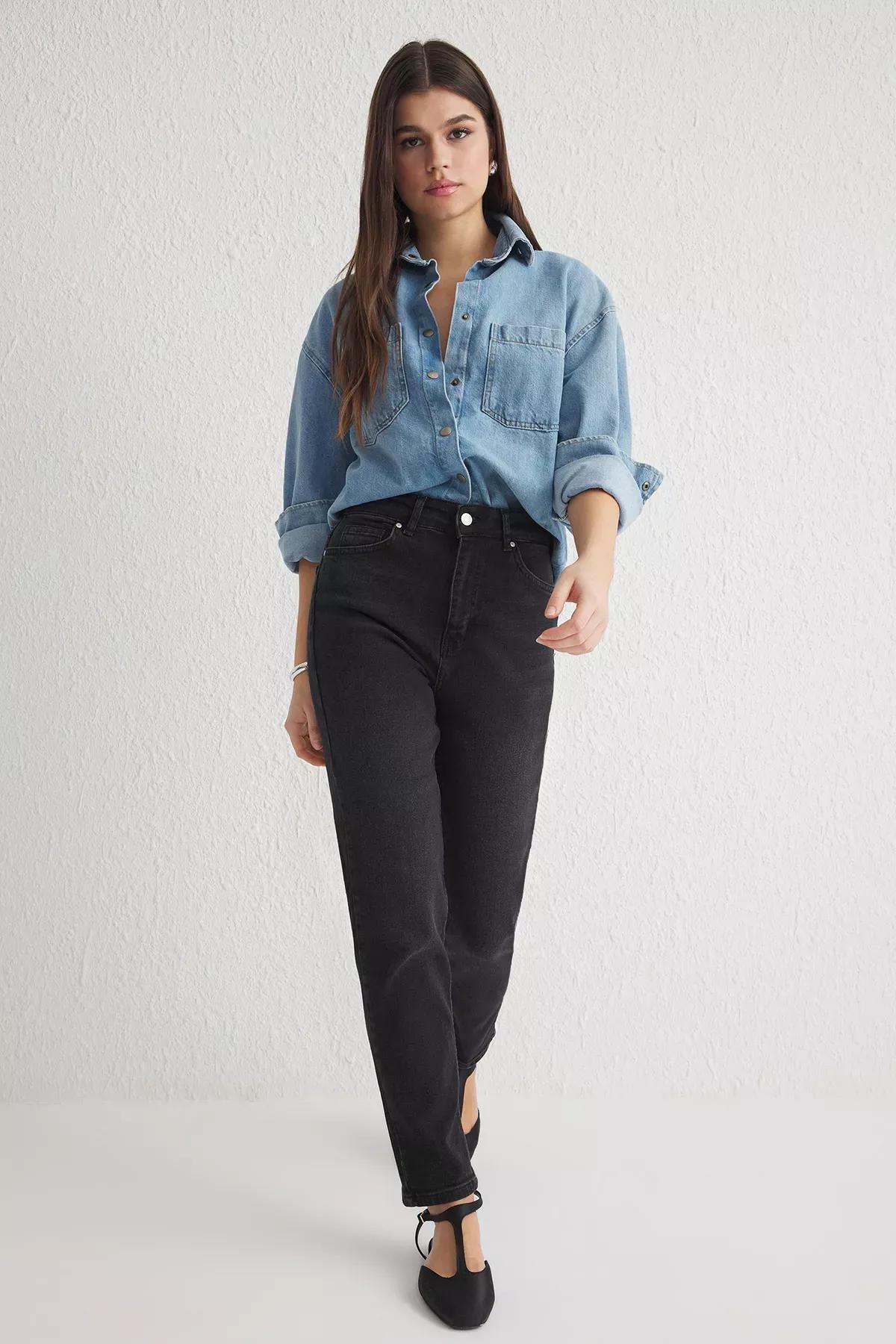 Black High-Waist Comfort Mom Jeans, , large image number 1