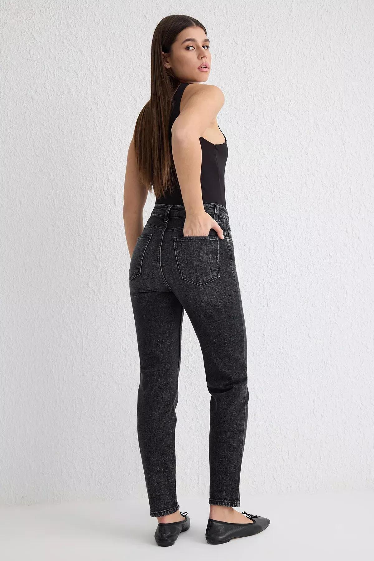 Grey High-Waist Comfort Mom Jeans, , large image number 4