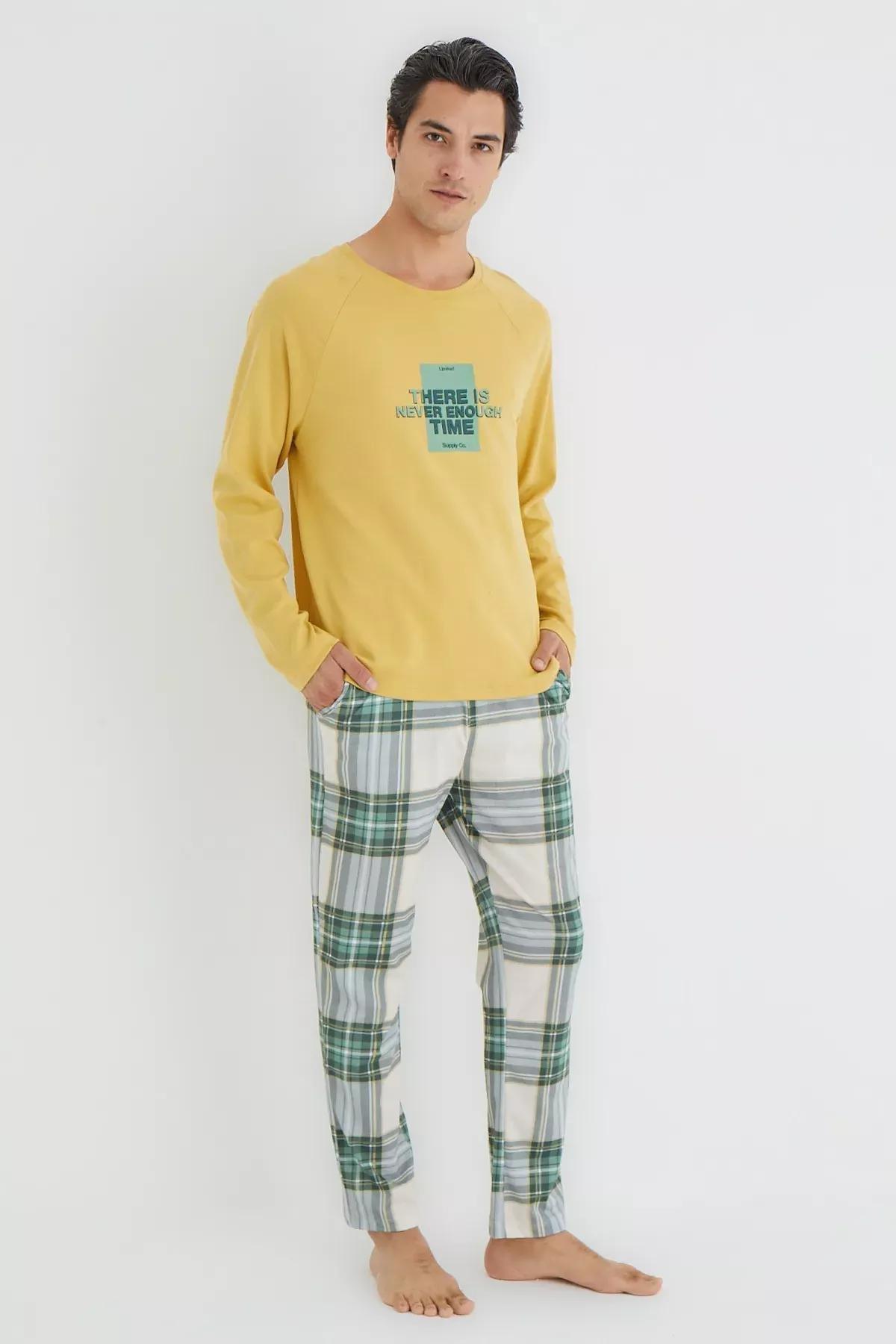 Yellow Plaid Knitted Pyjamas Set, , large image number 0