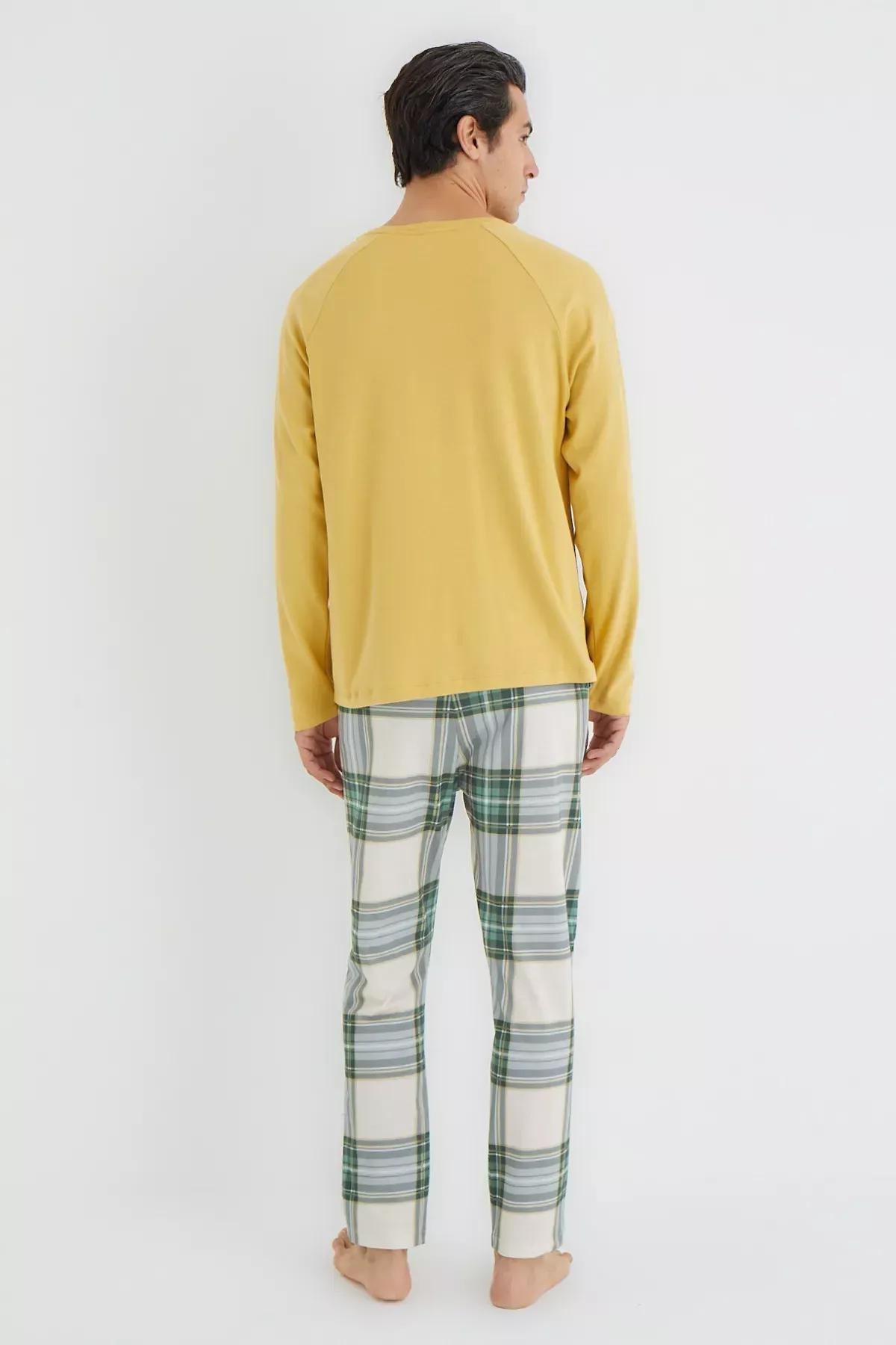 Yellow Plaid Knitted Pyjamas Set, , large image number 4