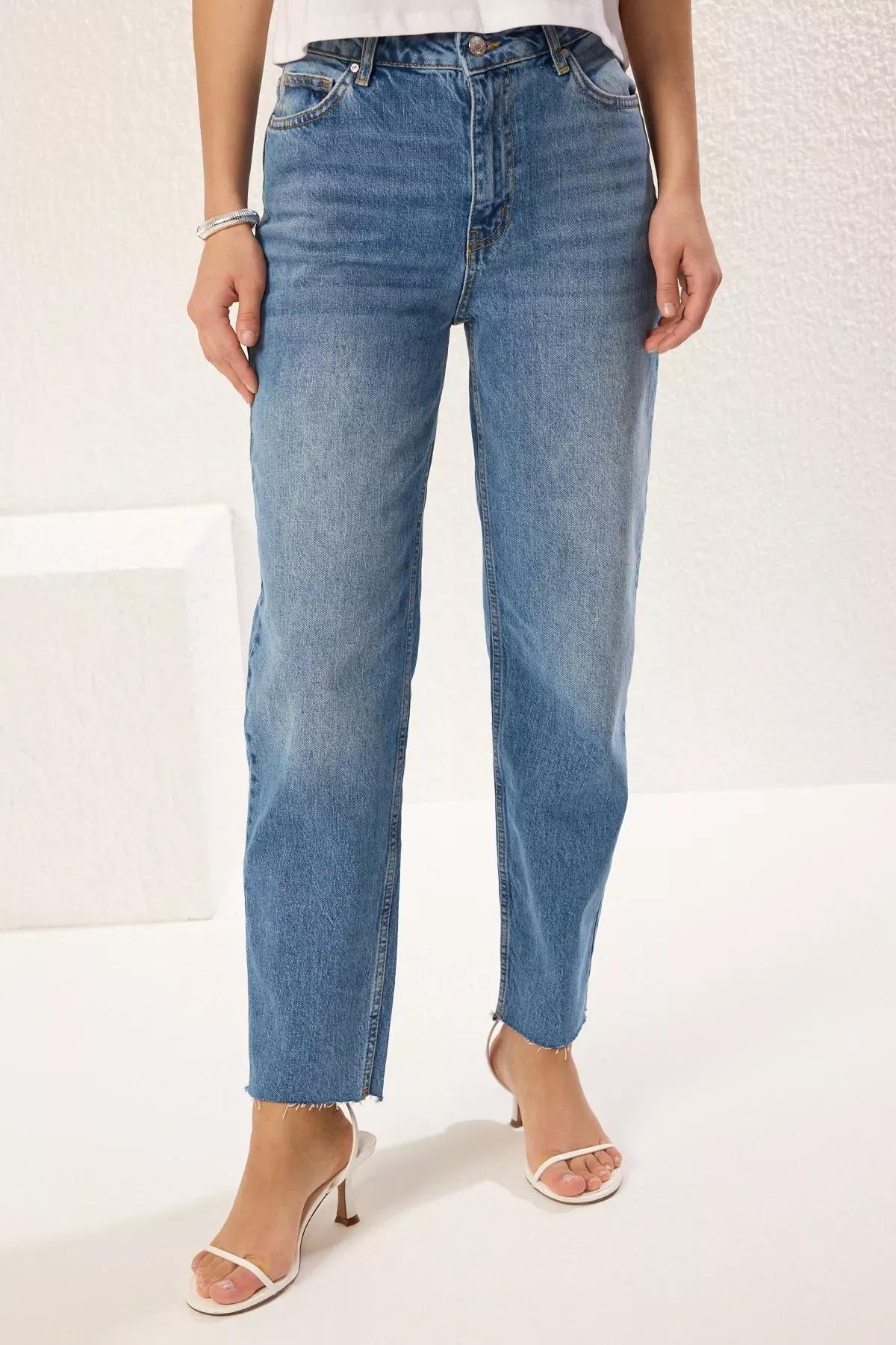 Blue Comfort Mom Jeans, , large image number 2