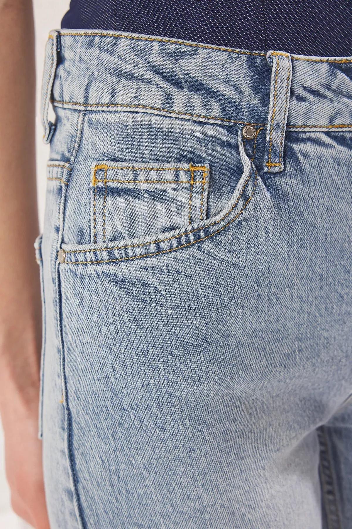 Light Blue Comfort Fit Jeans, LIGHT BLUE, large image number 3