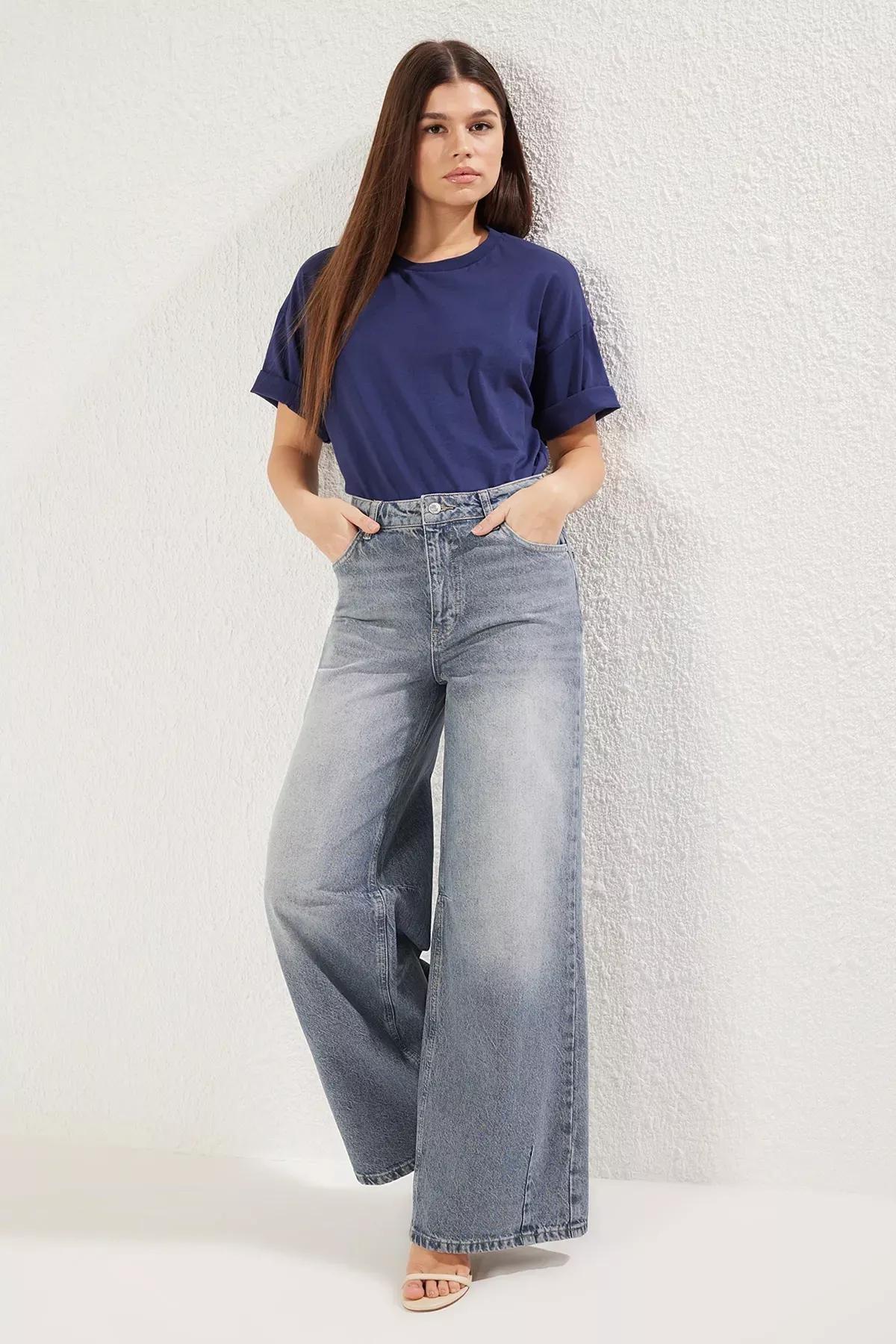 Blue Stitch Loose Jeans, , medium