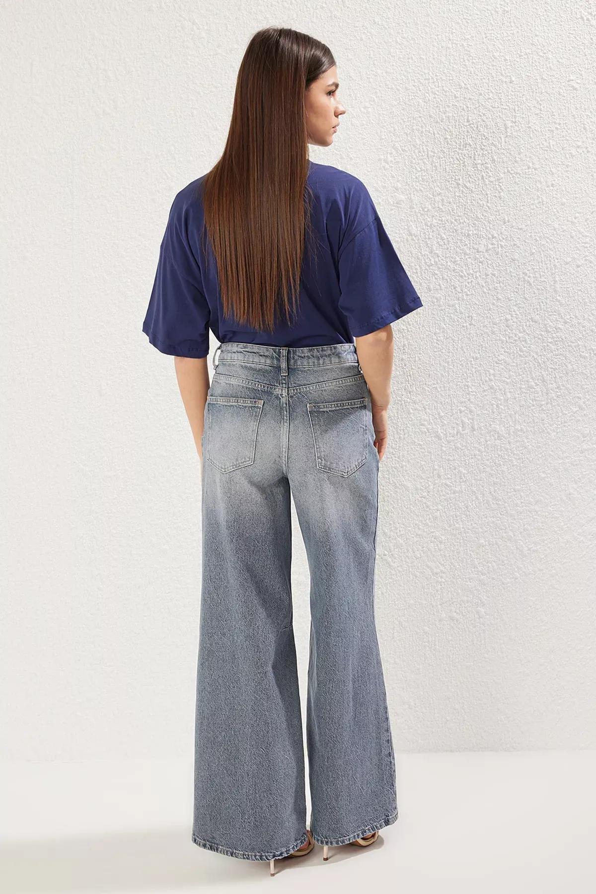 Blue Stitch Loose Jeans, , large image number 4