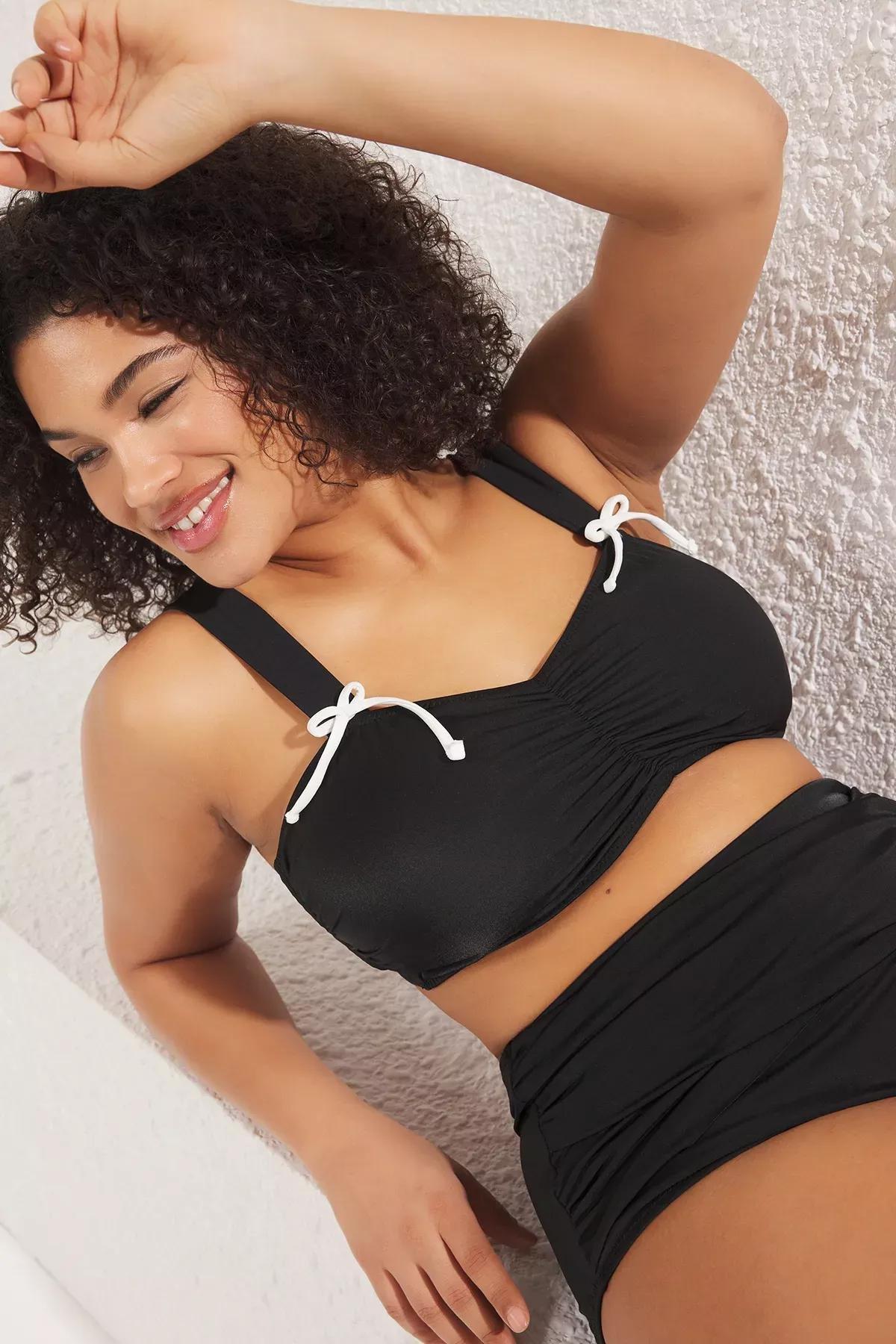 Black Detailed Plus-Size Bikini Top, BLACK, large image number 1