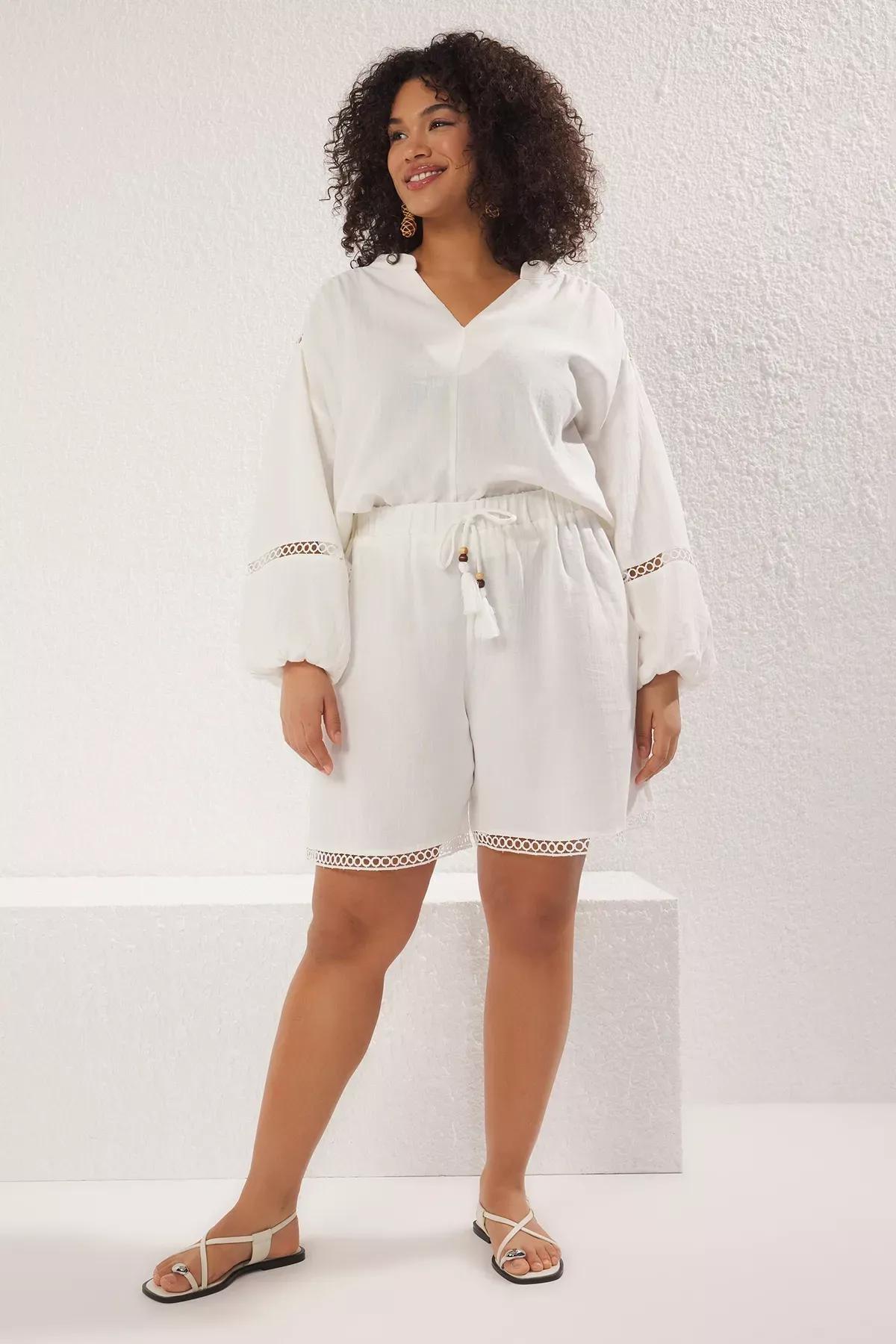 Beige Detailed Plus-Size Shorts, , large image number 1