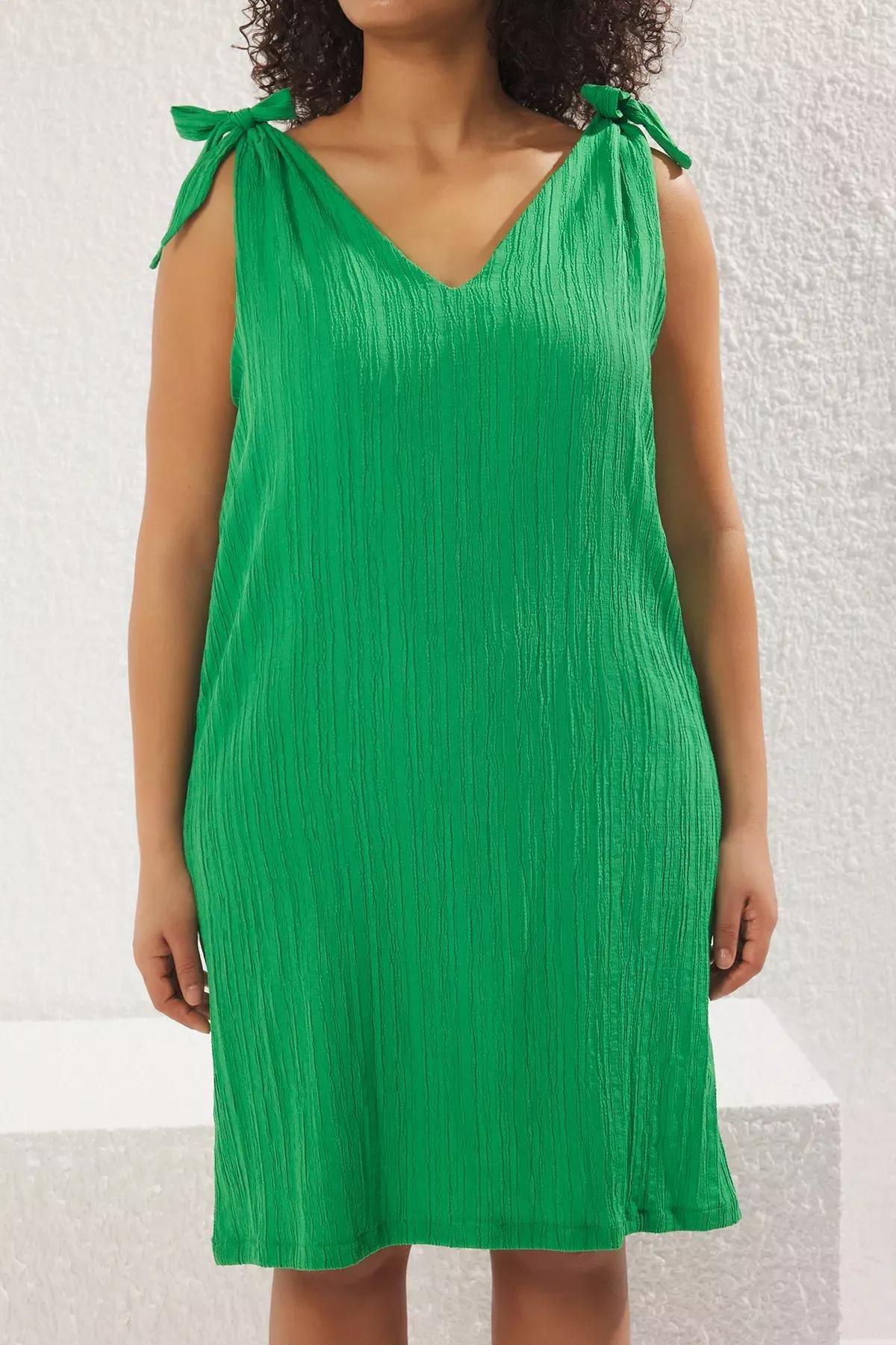 Green Detailed Textured Plus-Size Dress, Green, large image number 2