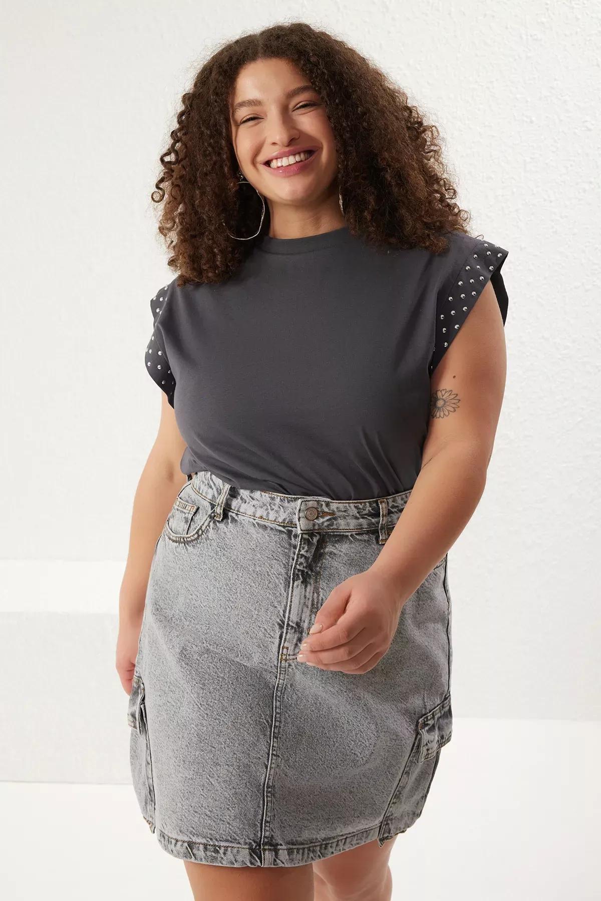 Grey Crew Neck Knitted Plus-Size T-Shirt, , large image number 0