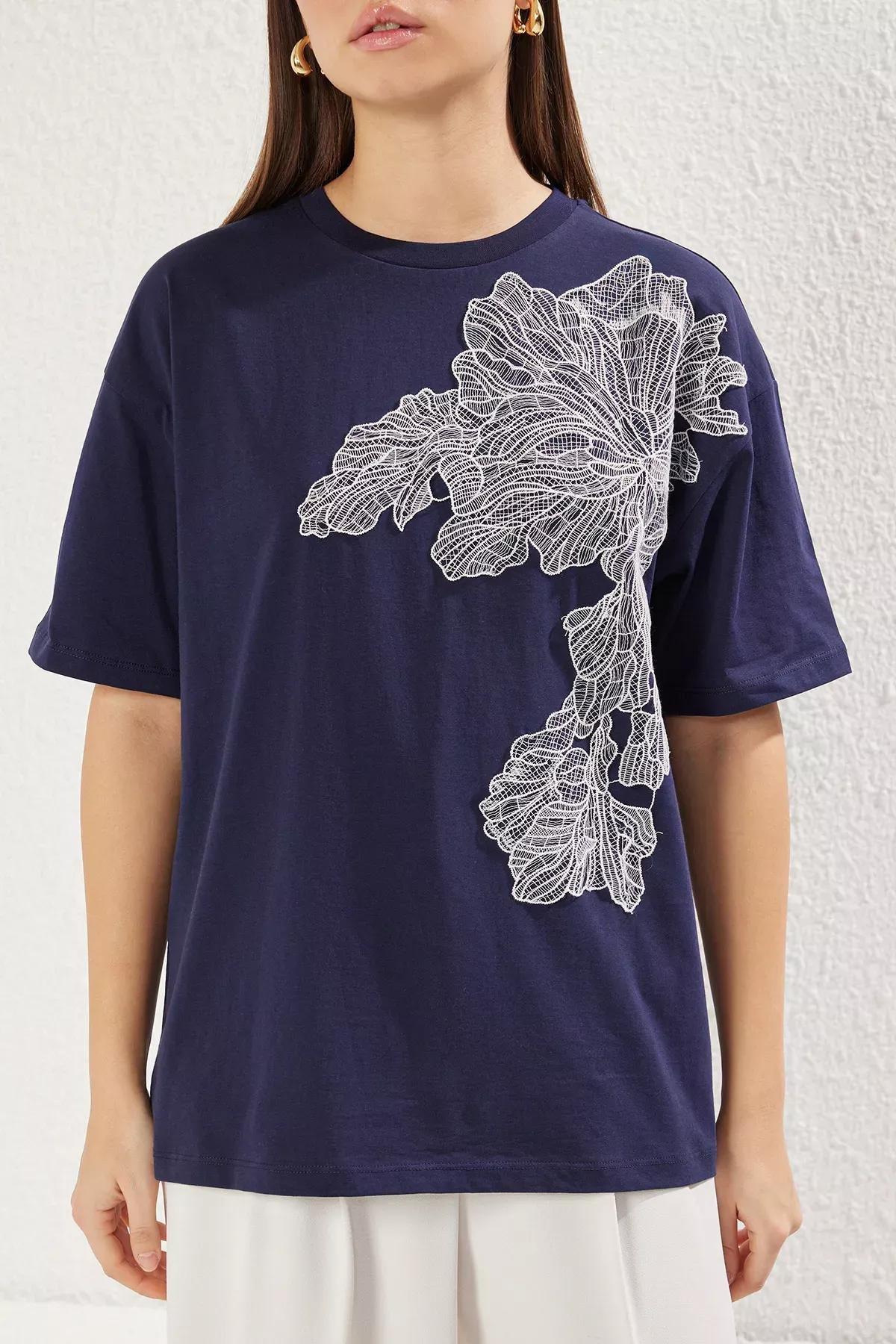 Blue Accessory Detail T-Shirt, , large image number 2