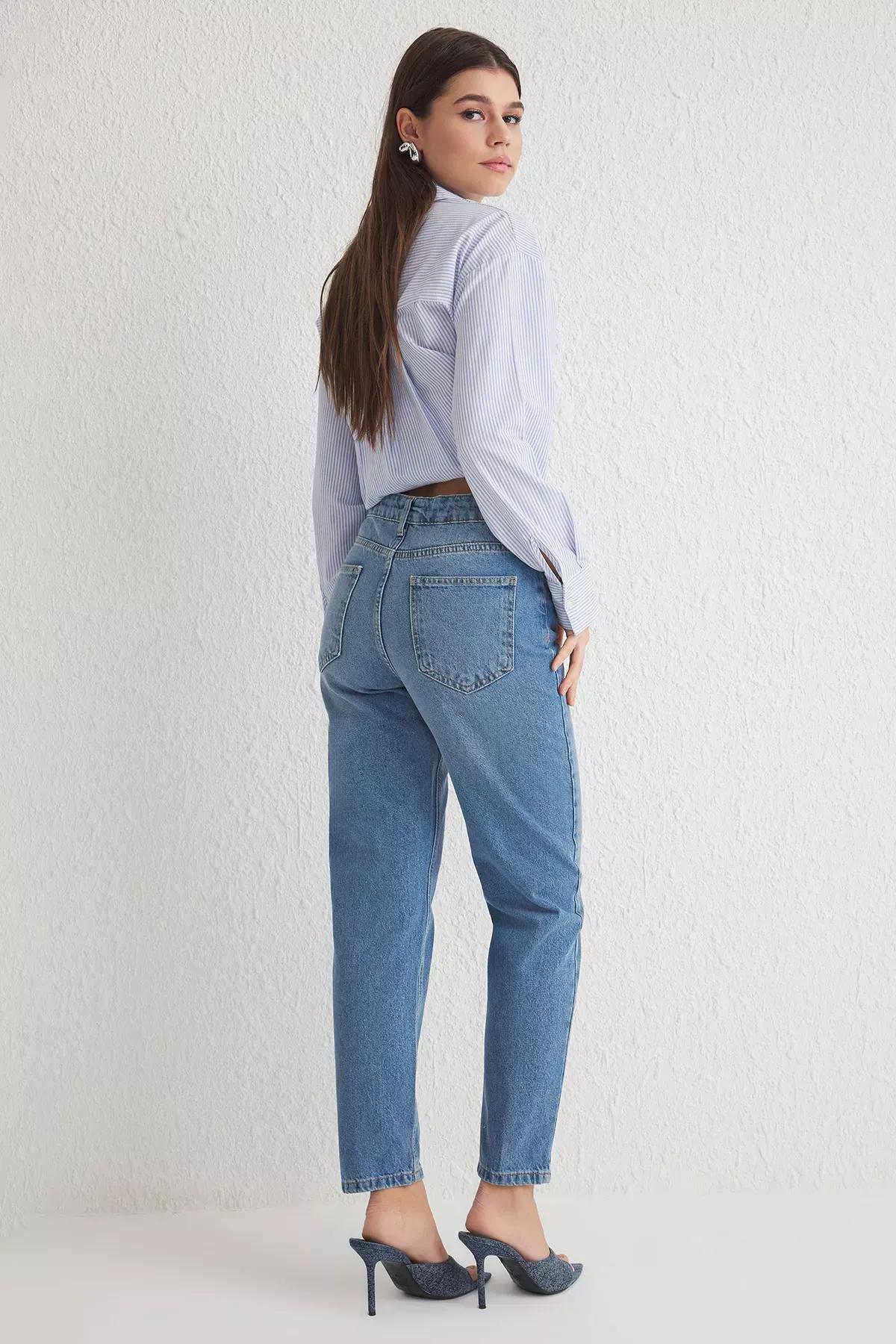Blue Regular Waist Mom Jeans, , large image number 4
