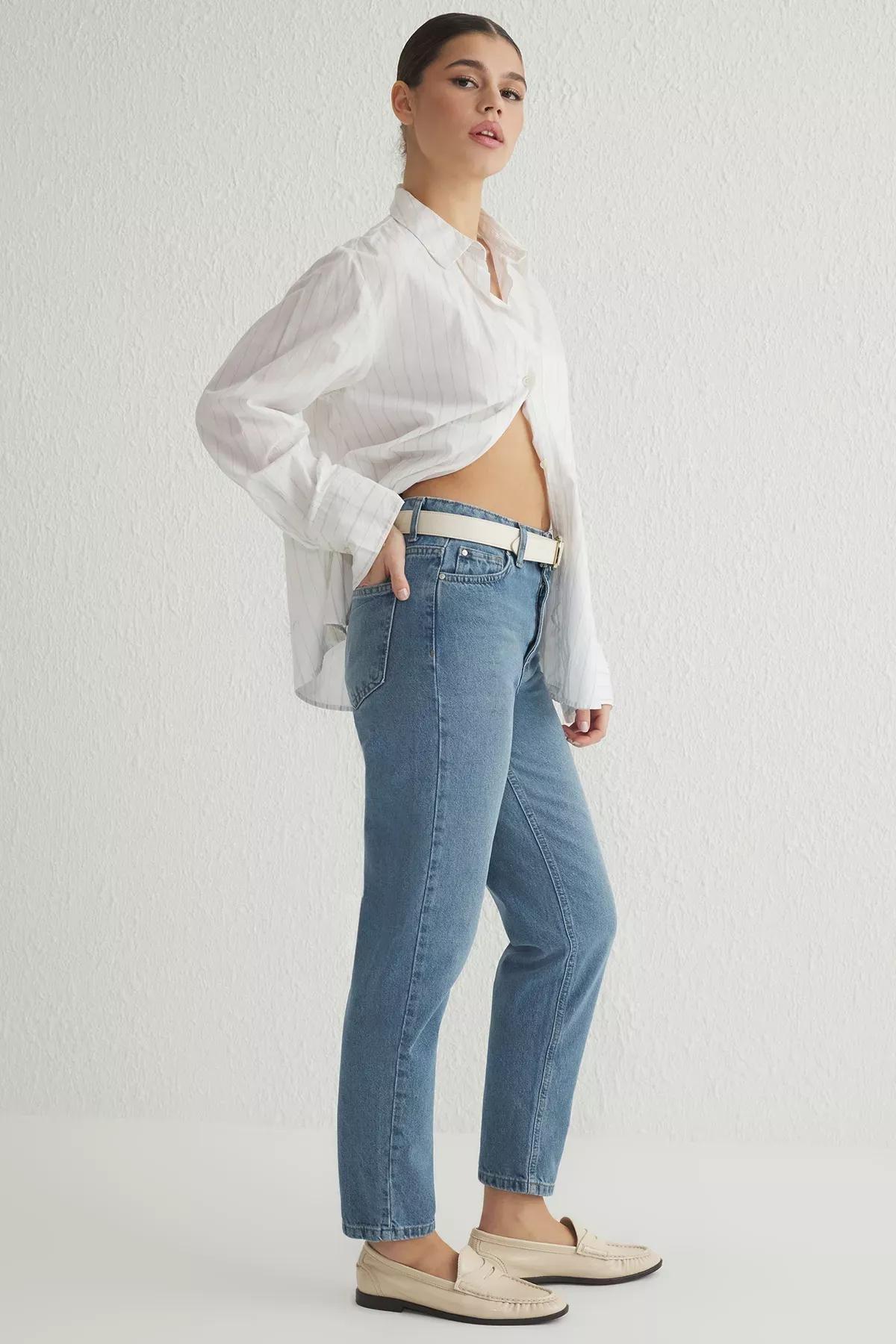Blue Regular Waist Mom Jeans, , large image number 5