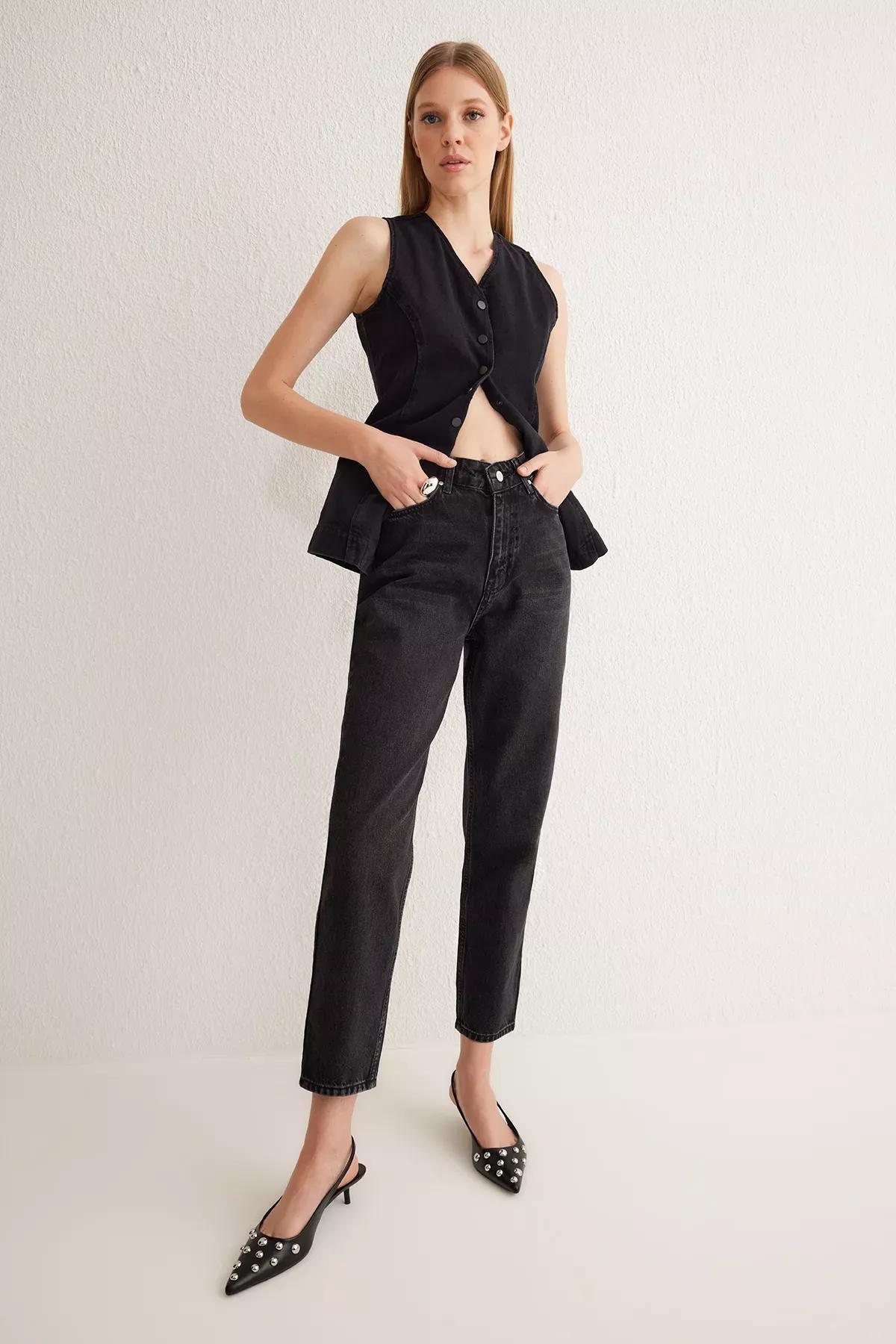 Black High-Waist Mom Jeans, , large image number 0
