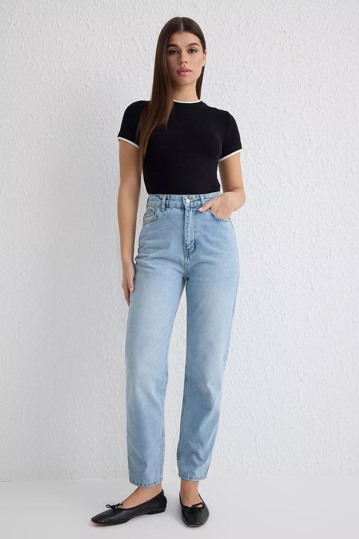 Blue High-Waist Mom Jeans, LIGHT BLUE, large image number 0