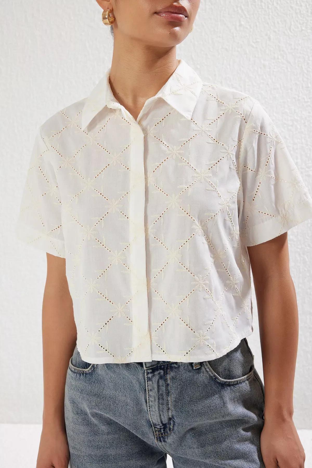 White Embroidered Short Sleeve Crop Shirt, , large image number 2