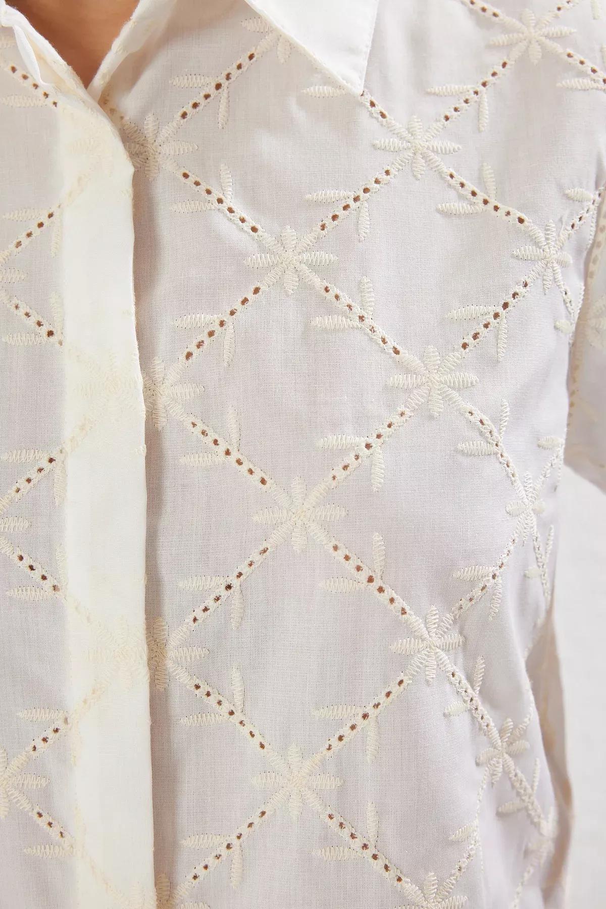 White Embroidered Short Sleeve Crop Shirt, , large image number 3