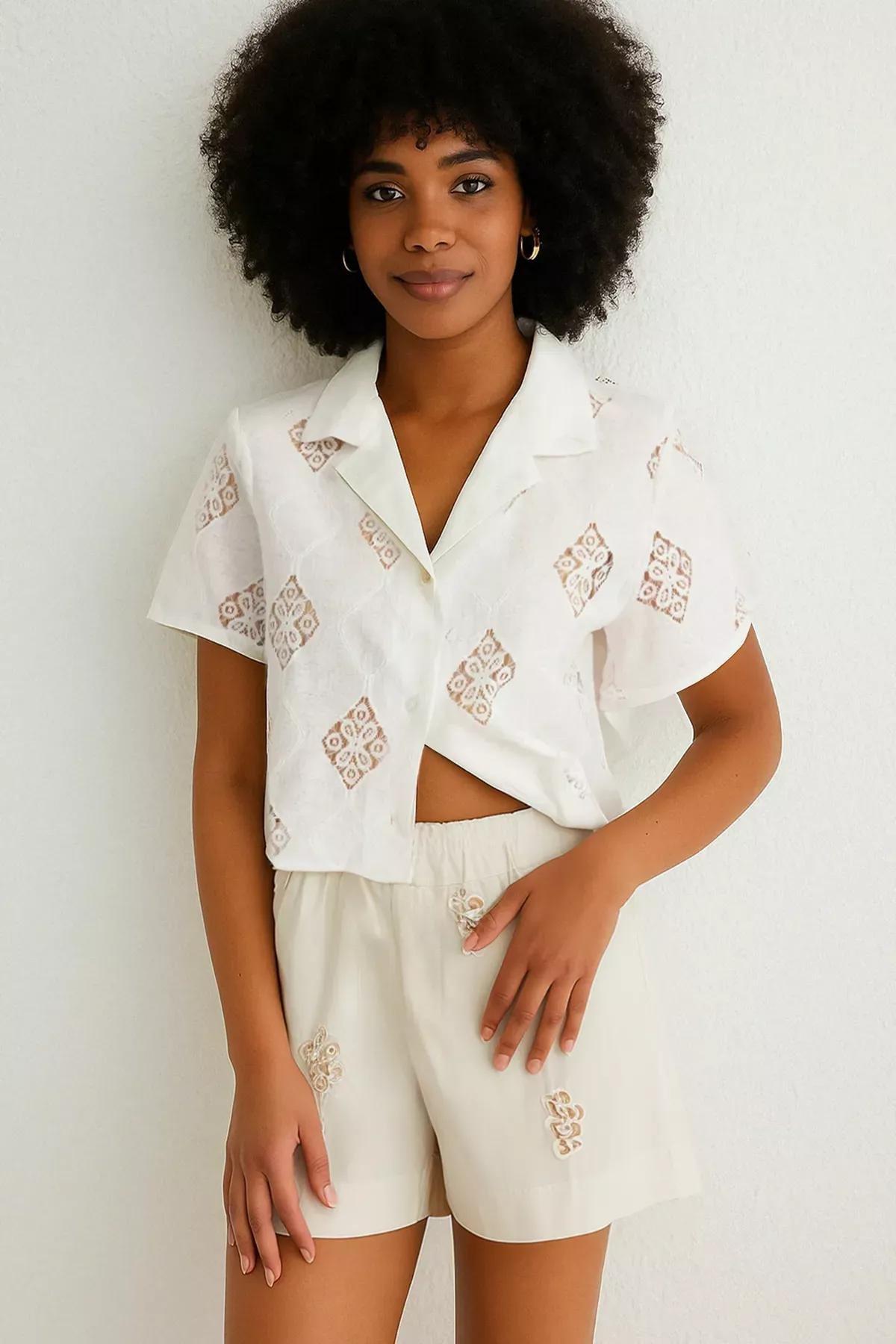 White Embroidered Regular Crop Shirt, White, large image number 2