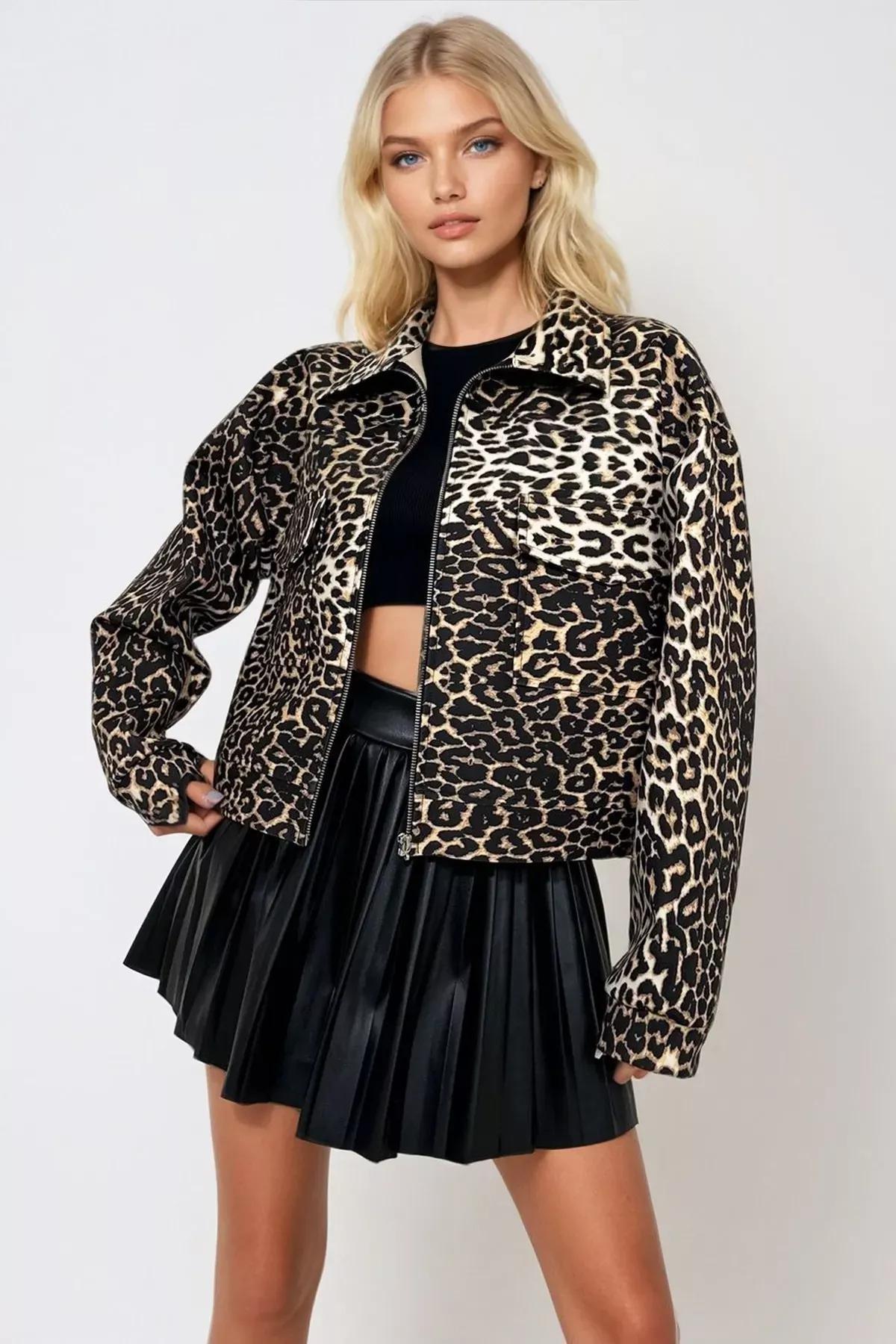 Black Leopard Double Pocket Jacket, Very colorful, large image number 1