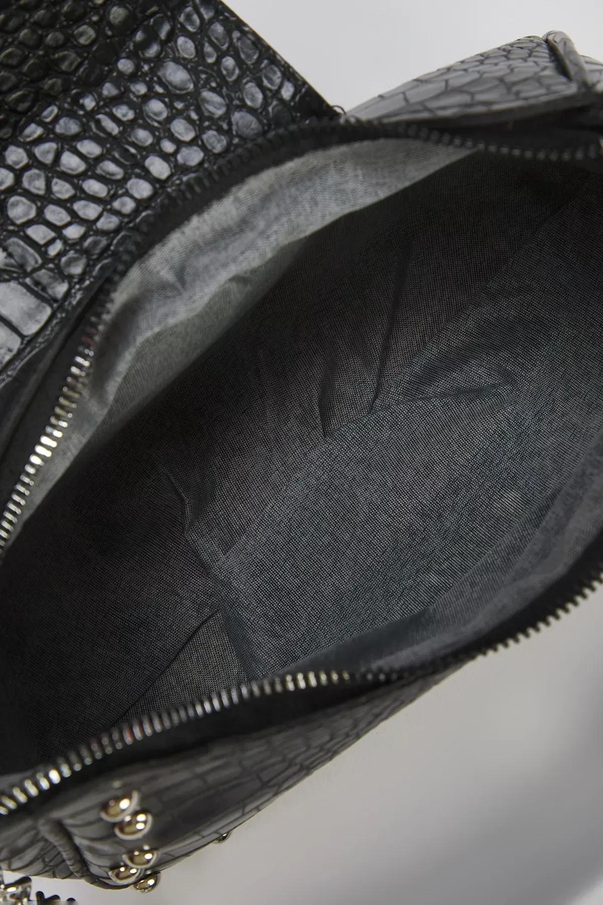 Black Crocodile Patterned Buckle Shoulder Bag, BLACK, large image number 5