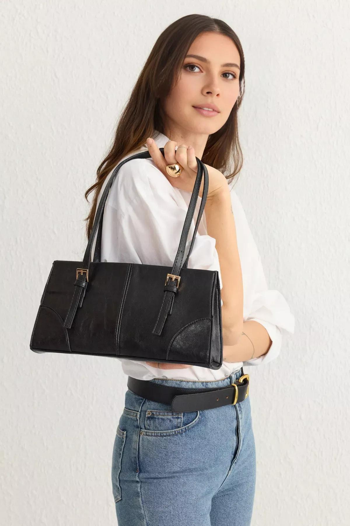 Black Snaped Closure Shoulder Bag, BLACK, large image number 0