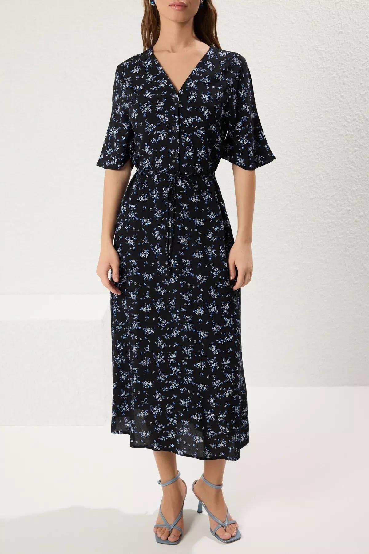 Black Floral A-Line Buttoned Midi Dress, , large image number 2