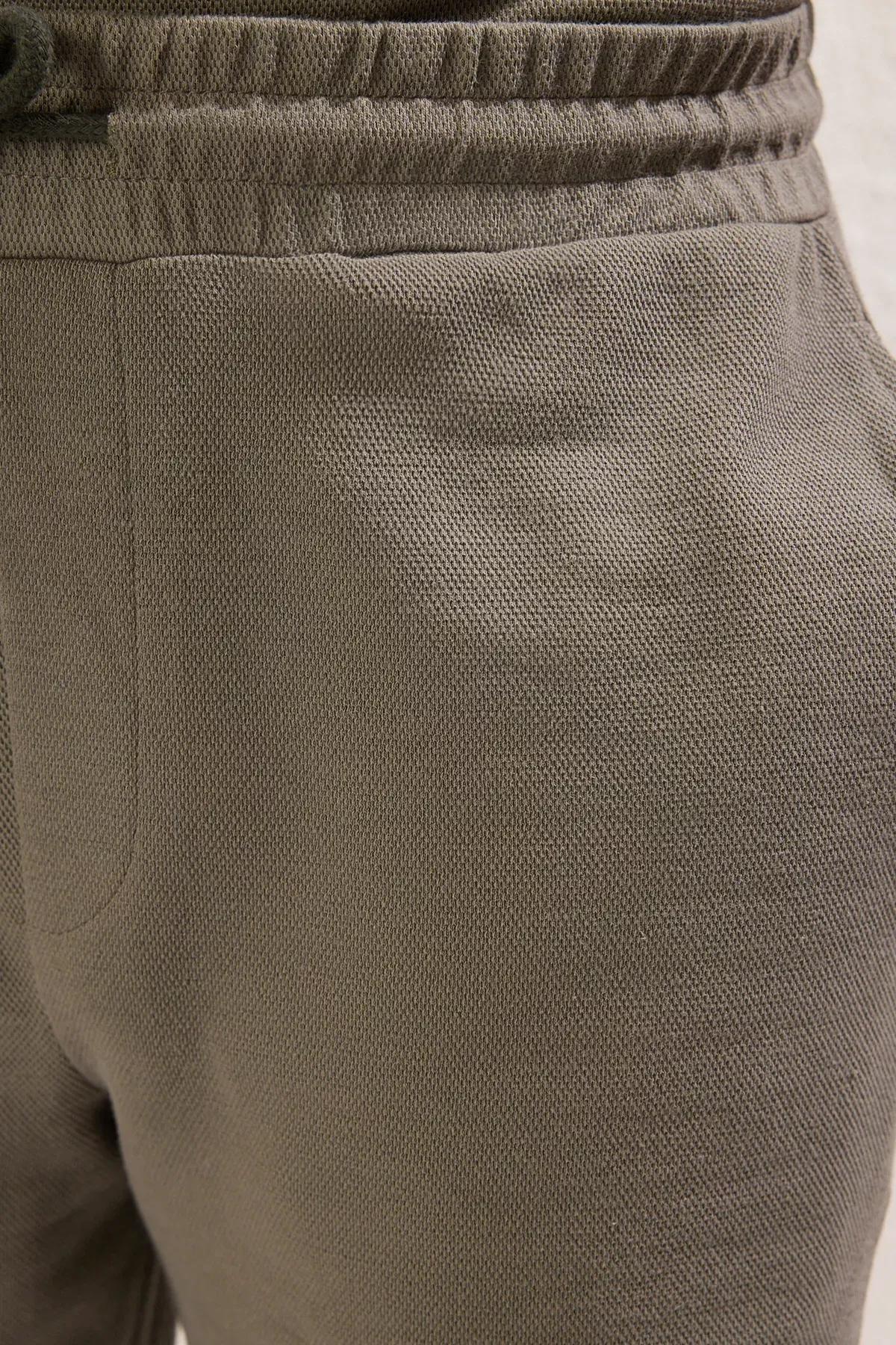 Green Shorts & Bermudas, , large image number 3