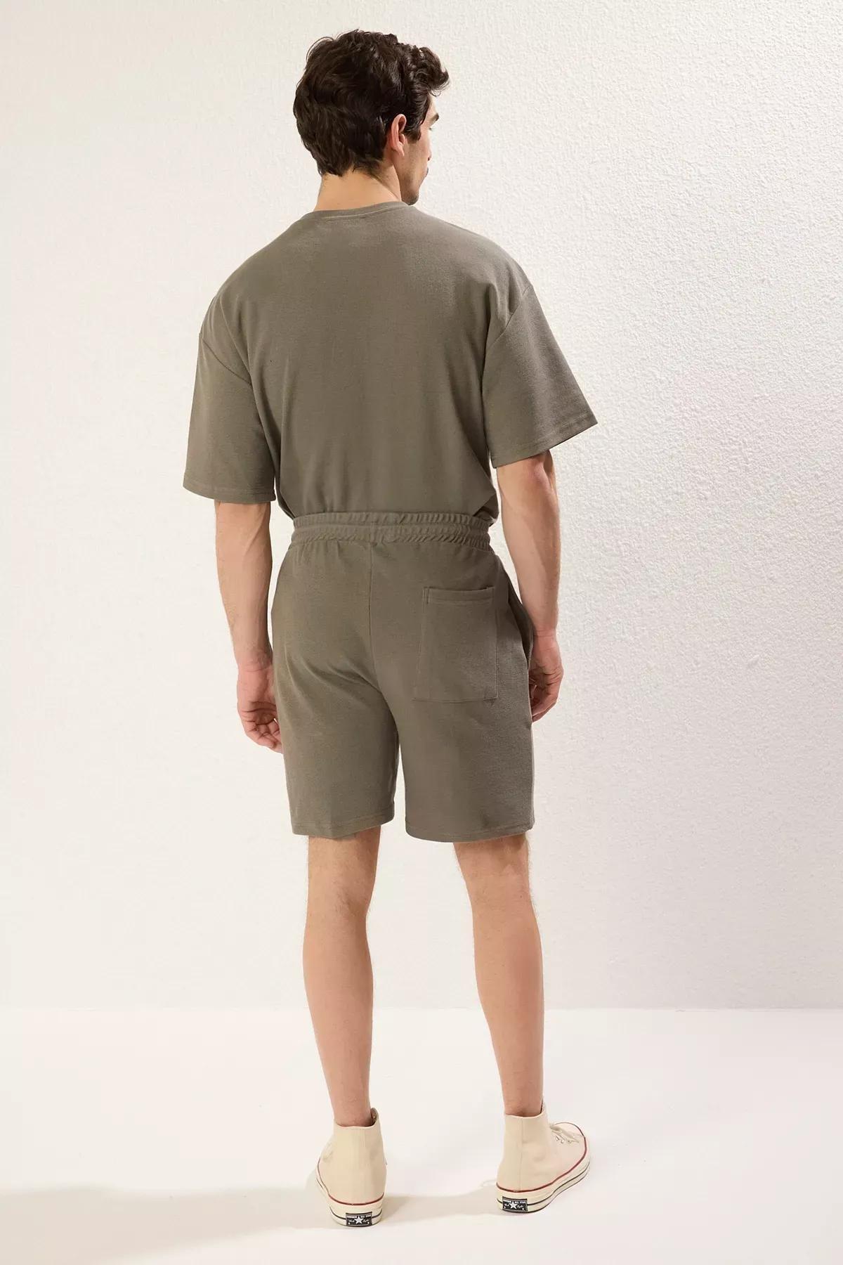 Green Shorts & Bermudas, , large image number 4