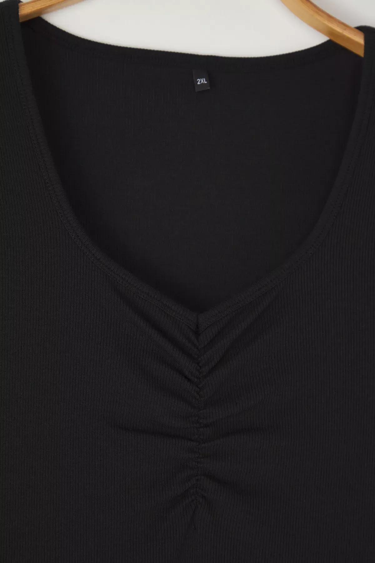 Black V-Neck Gathered Ribbed Plus-Size Blouse, , large image number 5