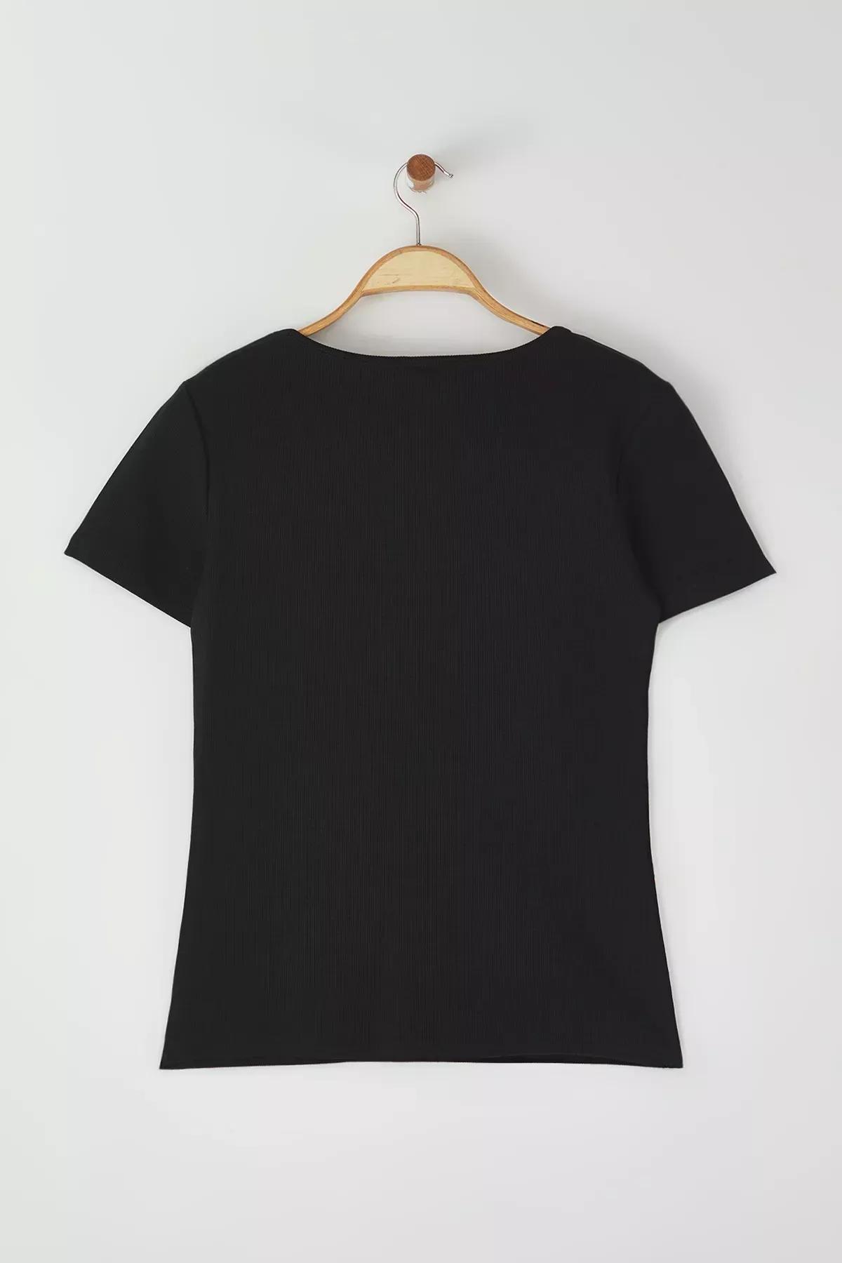 Black V-Neck Gathered Ribbed Plus-Size Blouse, , large image number 7