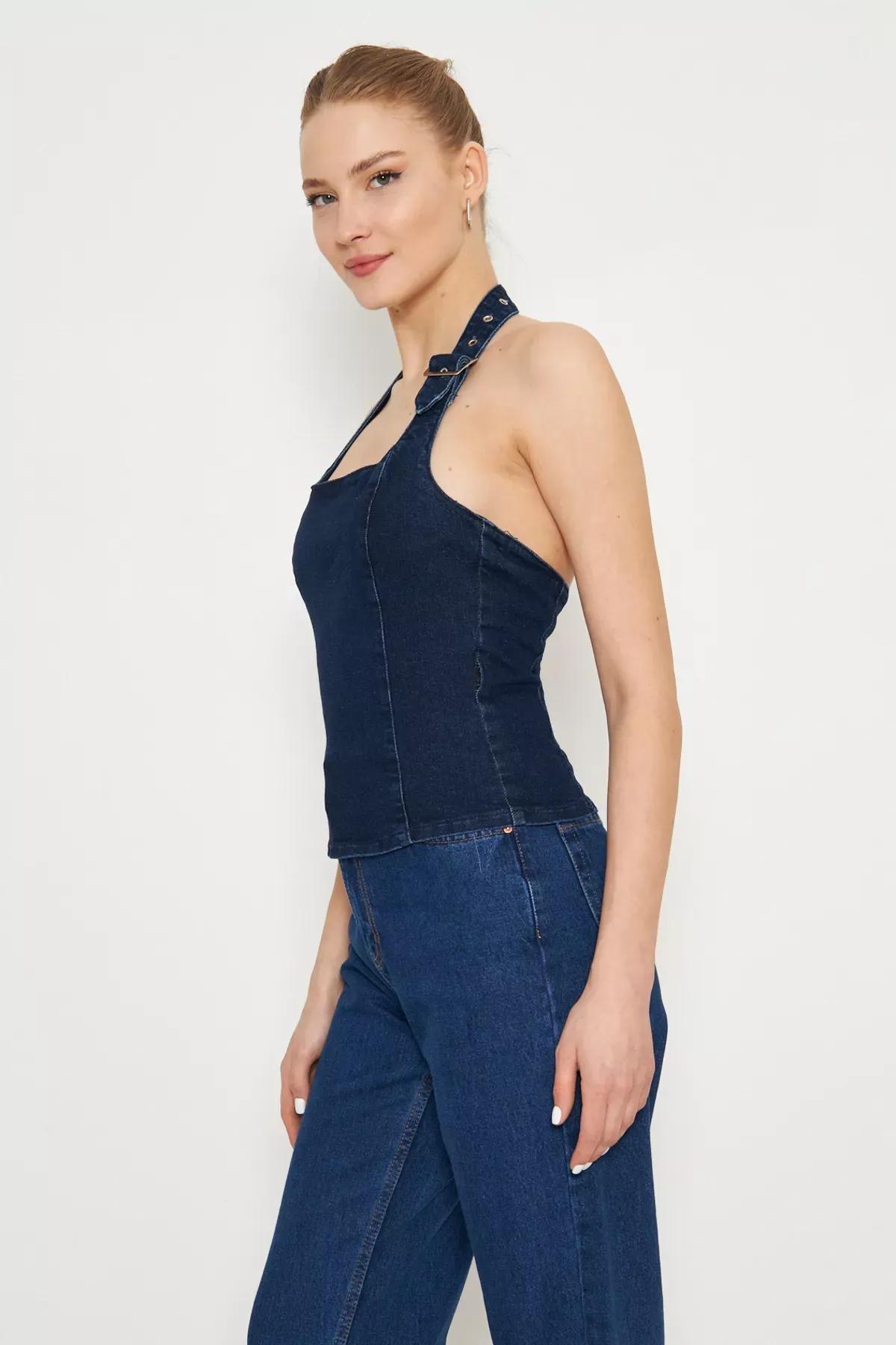 Blue Buckle Halter Denim Blouse, , large image number 4