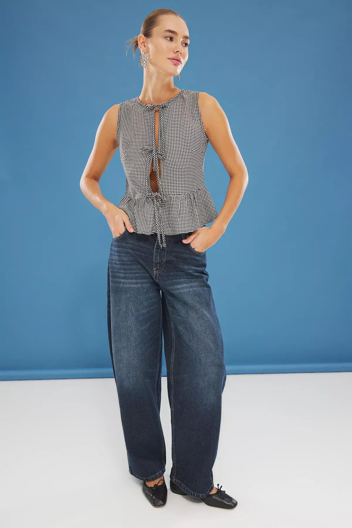 Black Gingham Front Tie Detail Blouse, BLACK, medium