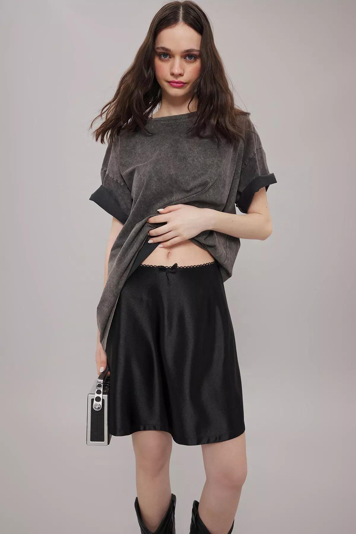 Black A-Line Mini Skirt, , large image number 1