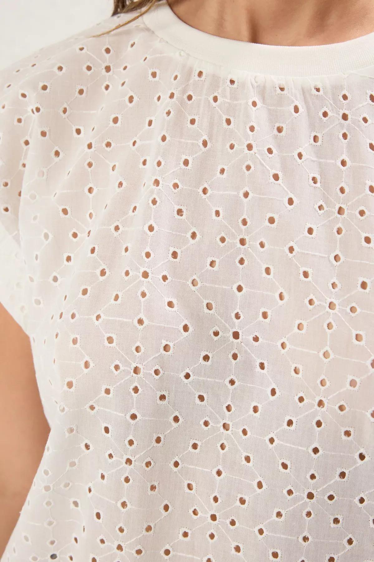 Beige Embroidery Detail Relaxed T-Shirt, Ecru, large image number 4