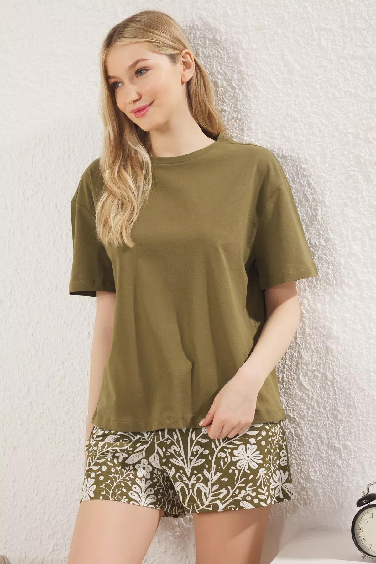 Green Floral Knitted Pajama Set, Khaki, large image number 0