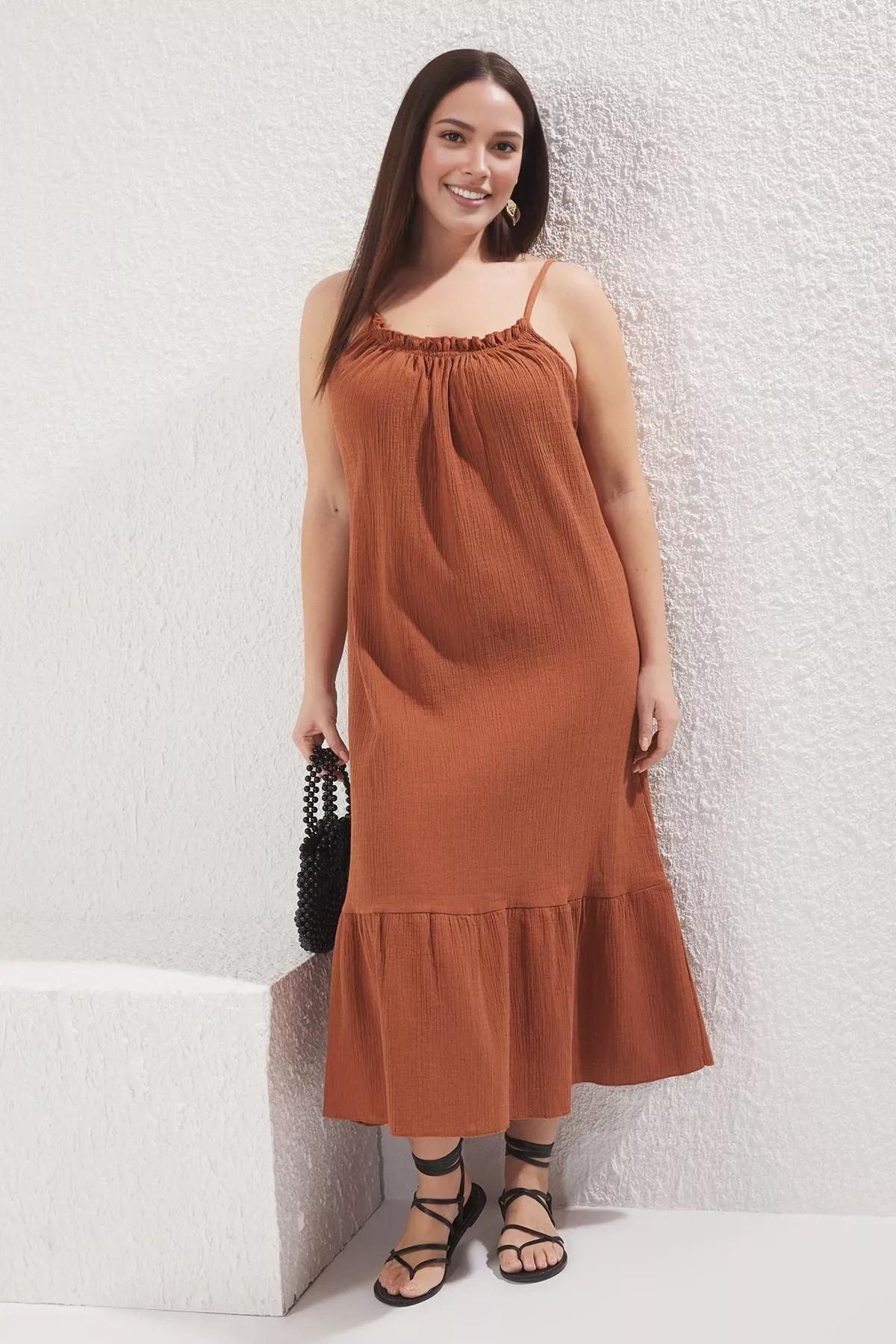Red Muslin Textured Strappy Maxi Dress, Tile, large image number 0